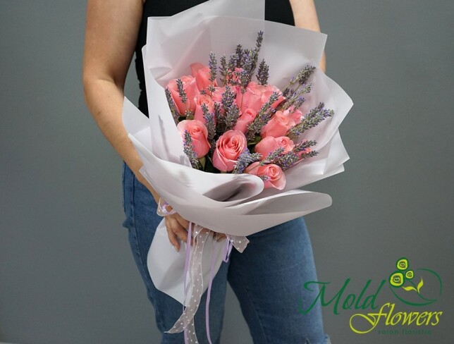 Bouquet with roses and lavender photo